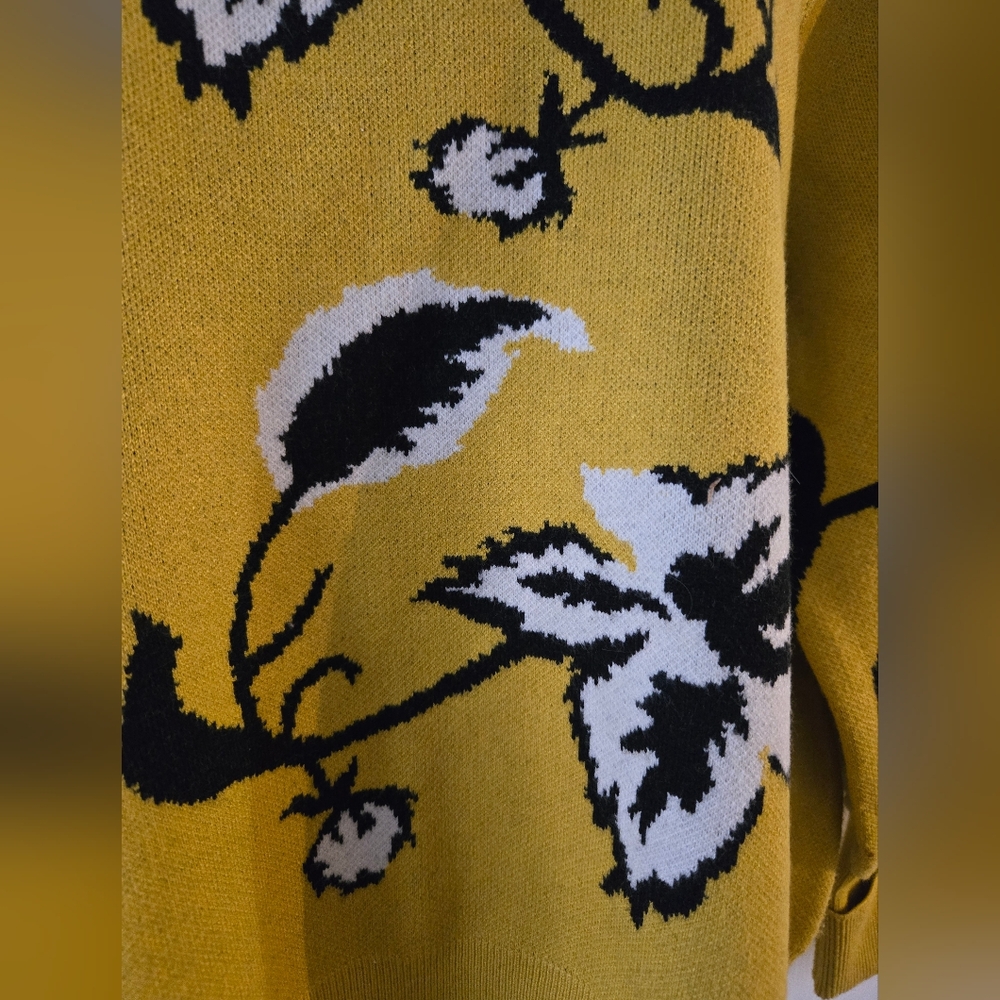 Marc New York Andrew Marc Pullover Sweater Sz Large Gold Black White Euc LS - Picture 2 of 8